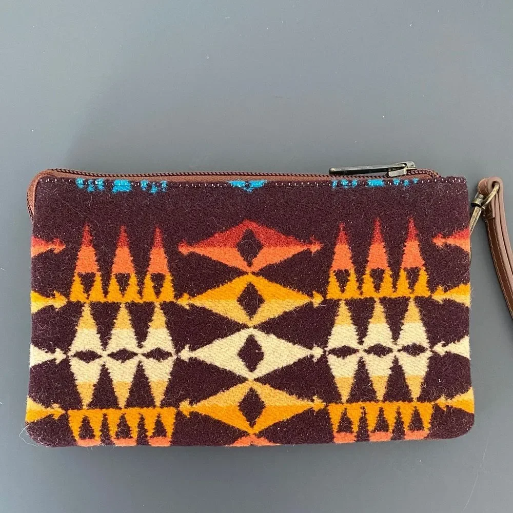 Pendleton three pocket